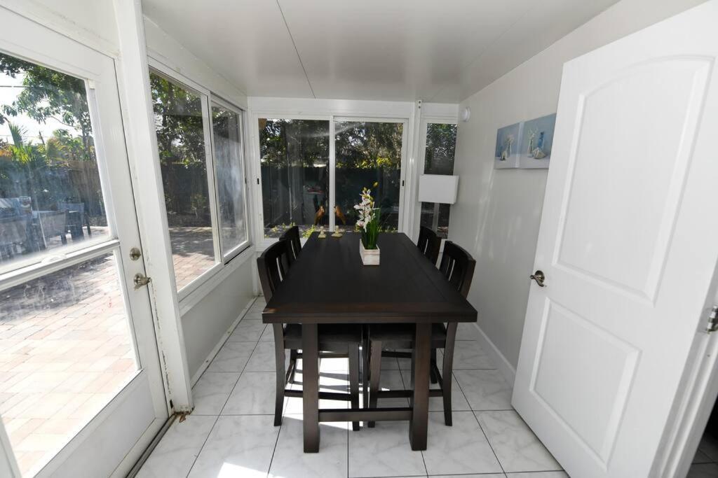 4Br Home, Hot Tub, Near Beach & Wilton Manors Форт Лодърдейл Екстериор снимка